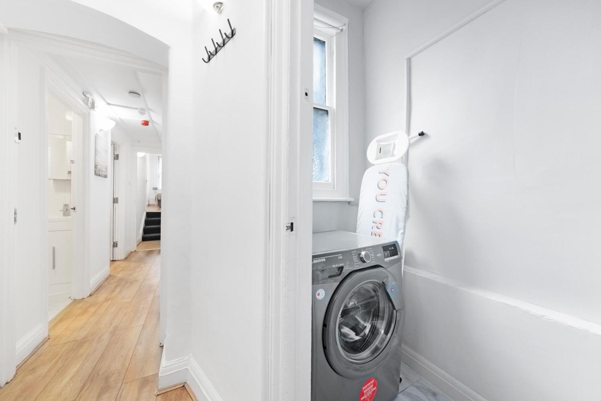 2 Bed Piccadilly Apartment 1 London Exteriör bild