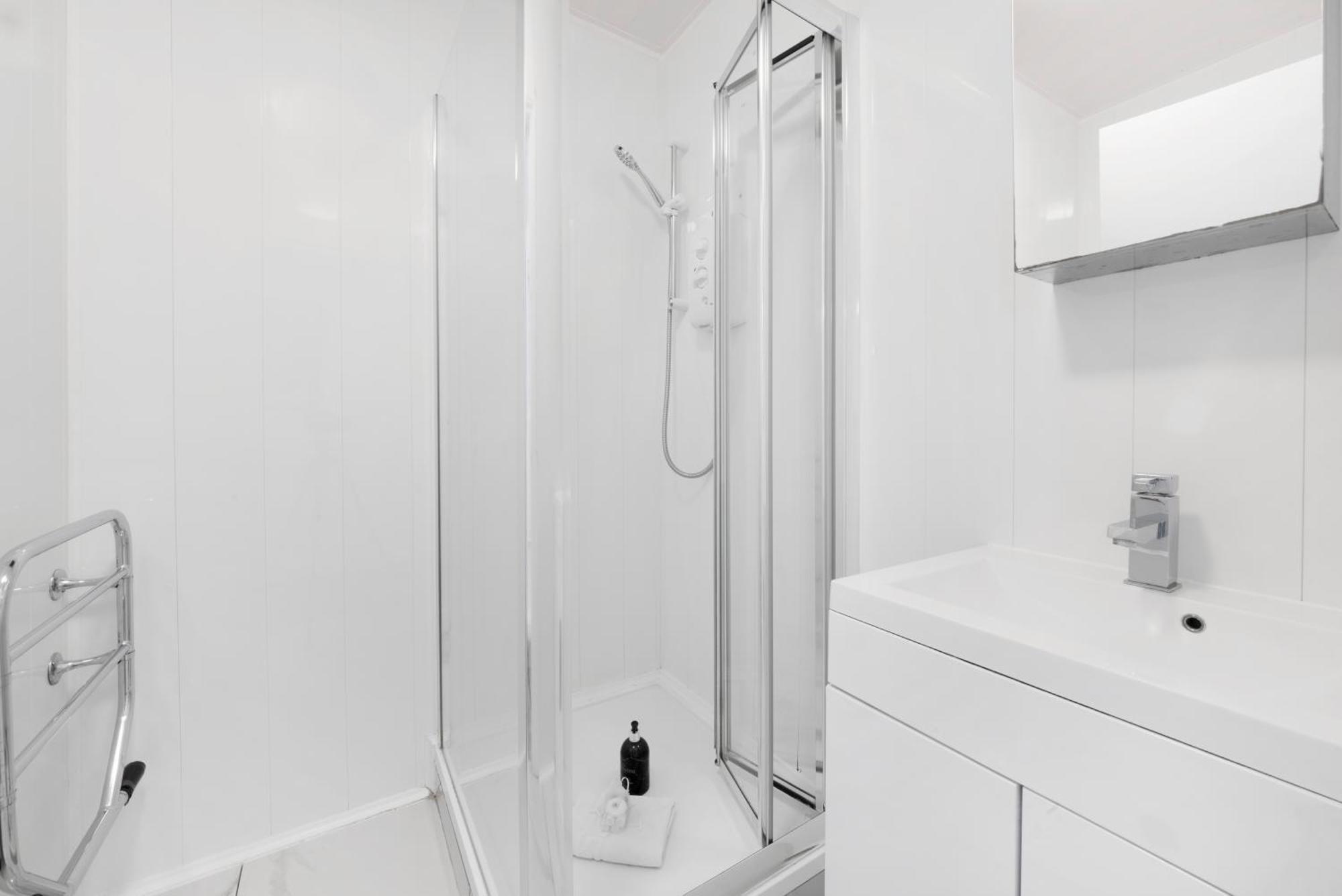2 Bed Piccadilly Apartment 1 London Exteriör bild